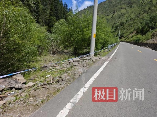 柳荷投资 “阿坝旅游车坠河5人失联”最新进展：在下游20公里处找到1具遗体